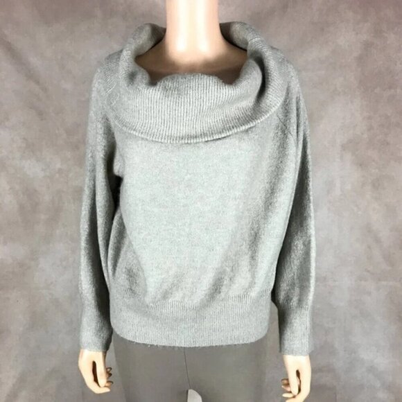 H&M Slouchy Wool Blend Sweater NEW Size Medium - Picture 3 of 11